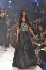 Diana Penty walk the ramp for Rocky S at Lakme Fashion Week Winter Festive 2014 Day 4 on 22nd Aug 2014 (43)_53f88c85a71bf.JPG