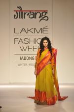 Taapsee Pannu walk the ramp for Gaurang Shah at Lakme Fashion Week Winter Festive 2014 Day 4 on 22nd Aug 2014 (3)_53f88c6fe40c0.JPG