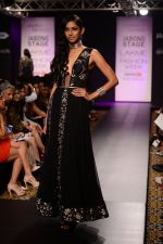 Model walk the ramp for Arpita Mehra at LFW 2014 Day 6 on 24th Aug 2014 (47)_53fafb377ad09.JPG