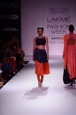 Model walk the ramp for Payal Singhal at LFW 2014 Day 5 on 23rd Aug 2014 (143)_53faf9540ec6c.JPG