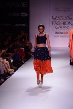Model walk the ramp for Payal Singhal at LFW 2014 Day 5 on 23rd Aug 2014 (146)_53faf9579ce59.JPG