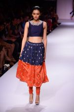 Model walk the ramp for Payal Singhal at LFW 2014 Day 5 on 23rd Aug 2014 (149)_53faf95aee3bf.JPG