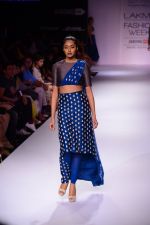 Model walk the ramp for Payal Singhal at LFW 2014 Day 5 on 23rd Aug 2014 (176)_53faf979623cc.JPG
