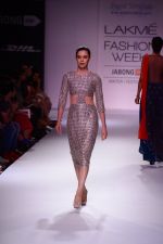 Model walk the ramp for Payal Singhal at LFW 2014 Day 5 on 23rd Aug 2014 (192)_53faf98d935a0.JPG