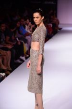 Model walk the ramp for Payal Singhal at LFW 2014 Day 5 on 23rd Aug 2014 (200)_53faf997939ce.JPG