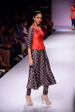 Model walk the ramp for Payal Singhal at LFW 2014 Day 5 on 23rd Aug 2014 (221)_53faf9aee0def.JPG
