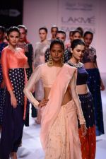 Model walk the ramp for Payal Singhal at LFW 2014 Day 5 on 23rd Aug 2014 (300)_53faf9d81cfda.JPG