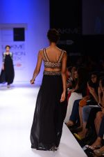 Model walk the ramp for Sonaakshi Raaj at LFW 2014 Day 6 on 24th Aug 2014 (111)_53fb2d2308a88.JPG