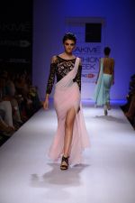 Model walk the ramp for Sonaakshi Raaj at LFW 2014 Day 6 on 24th Aug 2014 (57)_53fb2ce7aed9c.JPG