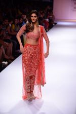 Vaani Kapoor walk the ramp for Payal Singhal at LFW 2014 Day 5 on 23rd Aug 2014 (313)_53faf8c9d6511.JPG