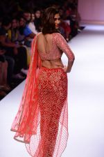 Vaani Kapoor walk the ramp for Payal Singhal at LFW 2014 Day 5 on 23rd Aug 2014 (321)_53faf8d3c6a8f.JPG