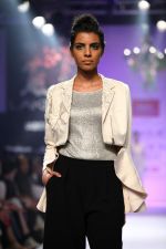Model walk the ramp for Varun Bahl at LFW 2014 Day 6 on 24th Aug 2014 (101)_53fc7704598cc.JPG