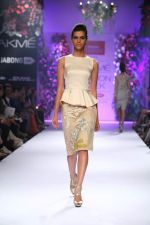 Model walk the ramp for Varun Bahl at LFW 2014 Day 6 on 24th Aug 2014 (109)_53fc770ca2a18.JPG