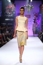 Model walk the ramp for Varun Bahl at LFW 2014 Day 6 on 24th Aug 2014 (111)_53fc770e76d5f.JPG