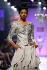 Model walk the ramp for Varun Bahl at LFW 2014 Day 6 on 24th Aug 2014 (125)_53fc771d3c7d2.JPG