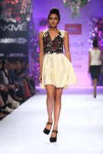 Model walk the ramp for Varun Bahl at LFW 2014 Day 6 on 24th Aug 2014 (155)_53fc773b85c2a.JPG