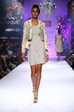 Model walk the ramp for Varun Bahl at LFW 2014 Day 6 on 24th Aug 2014 (76)_53fc76e72343f.JPG