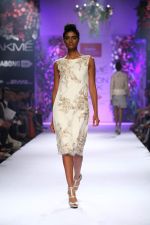Model walk the ramp for Varun Bahl at LFW 2014 Day 6 on 24th Aug 2014 (83)_53fc76ee88655.JPG