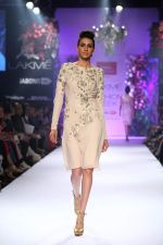 Model walk the ramp for Varun Bahl at LFW 2014 Day 6 on 24th Aug 2014 (93)_53fc76fab2216.JPG