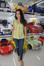 Ameesha Patel launches a toy store in Mumbai on 26th Aug 2014 (108)_53fdd55bae10a.JPG