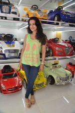 Ameesha Patel launches a toy store in Mumbai on 26th Aug 2014 (110)_53fdd55e062a4.JPG