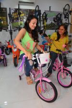 Ameesha Patel launches a toy store in Mumbai on 26th Aug 2014 (224)_53fdd5c870e02.JPG