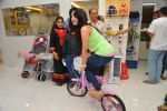 Ameesha Patel launches a toy store in Mumbai on 26th Aug 2014 (229)_53fdd5cd9da4d.JPG