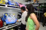 Ameesha Patel launches a toy store in Mumbai on 26th Aug 2014 (66)_53fdd527adc25.JPG