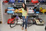 Ameesha Patel launches a toy store in Mumbai on 26th Aug 2014 (92)_53fdd549be0c7.JPG