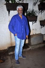 Vikram Bhatt at Raja Natwarlal Special Screening in Sunny Super Sound on 26th Aug 2014 (13)_53fe06781f1f7.JPG