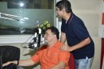 Rishi Kapoor celebrates his birthday with RJ Anirudh at 92.7 BIG FM on 27th Aug 2014 (40)_53fe9c9e24fcb.JPG