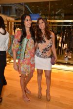 at Aza store launch in Bandra, Turner Road on 28th Aug 2014 (37)_53ffefe964a20.JPG