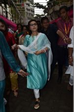 Rani Mukherjee visits Lalbaug Ka Raja in Mumbai on 29th Aug 2014 (2)_540134d63a371.JPG