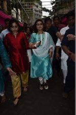 Rani Mukherjee visits Lalbaug Ka Raja in Mumbai on 29th Aug 2014 (6)_540134db97bba.JPG