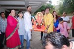 Sonali Bendre, Goldie Behl_s Ganesh visarjan in Mumbai on 30th Aug 2014 (9)_5401e5fabc5e6.JPG