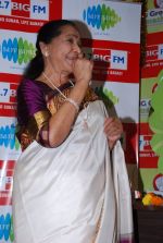 Asha Bhosle at big fm ganesh in Andheri, Mumbai on 1st Sept 2014 (62)_540567a2496c8.JPG
