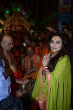 Rani Mukherjee at Chinchpokli Ganpati in Mumbai on 1st Sept 2014 (220)_54056b28e0e54.JPG