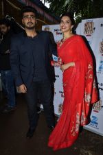 Deepika Padukone, Arjun Kapoor at Cinestars Ki Khoj show in R K Studios, Mumbai on 3rd Sept 2014 (15)_5408170f0a3a0.JPG