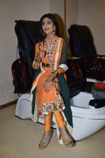 Shilpa Shetty at Iosis spa promotions in Chembur on 5th Sept 2014 (16)_540a7babc2404.JPG
