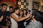 Priyanka Chopra at Gold Gym in Bandra, Mumbai on 6th Sept 2014 (49)_540bf7e5d9da8.JPG