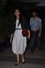 Sonam Kapoor and Fawad Khan return from Indore on 6th Sept 2014  (2)_540c039a99338.JPG