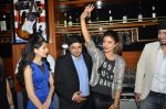 Priyanka Chopra launches brother_s Mugshot lounge in Pune on 7th Sept 2014 (71)_540d55d36c1bc.JPG