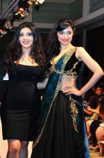 Divya Kumar, Archana Kochhar at the launch of MUAAK by Archana Kochhar at India Fashion Week 2014 at Dubai on 5th Sept 2014 (4)_540ea2b2a95a0.jpg