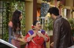 Arjun Kapoor and Deepika Padukone on the sets of Star Plus serial in Chandivili on 9th Sept 2014 (83)_54104d899769e.JPG