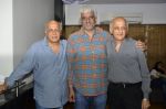 Mahesh Bhatt, Vikram Bhatt, Mukesh Bhatt at Vikram Bhatt_s screening for Creature 3d in Sunny Super Sound on 9th Sept 2014 (22)_54104f291d581.JPG