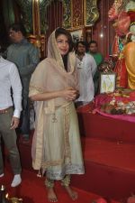 Priyanka Chopra visits Andheri Ka Raja in Mumbai on 10th Sept 2014 (60)_54114b0d686a9.JPG