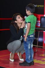 Priyanka Chopra promotes Mary Kom at Reliance outlet in Mumbai on 11th Sept 2014 (43)_5412a03ce38fa.JPG