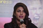 Priyanka Chopra promotes Mary Kom at Reliance outlet in Mumbai on 11th Sept 2014 (93)_5412a064ab556.JPG