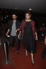 Sonam Kapoor & Fawad Khan snapped at Airport in Mumbai on 11th Sept 2014 (15)_54129f29ced92.JPG