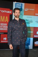Neil Mukesh at Micromax Siima day 1 red carpet on 12th Sept 2014 (432)_54153d373e820.JPG